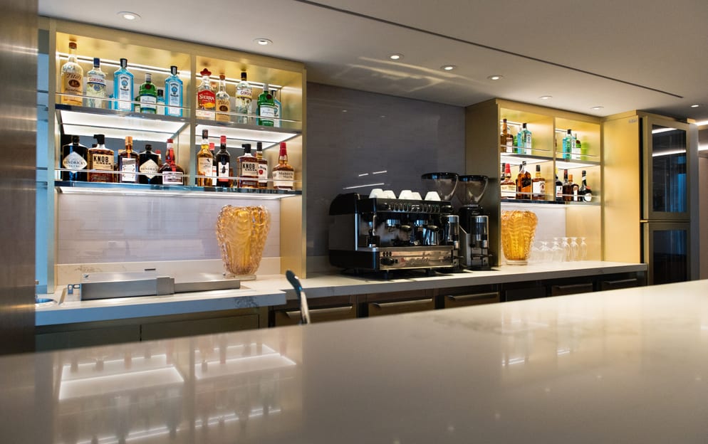 Uniworld SS Victoria - Bar 2.jpg